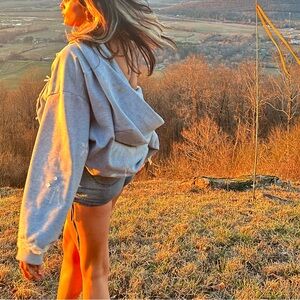 Meet your Posher, angel !